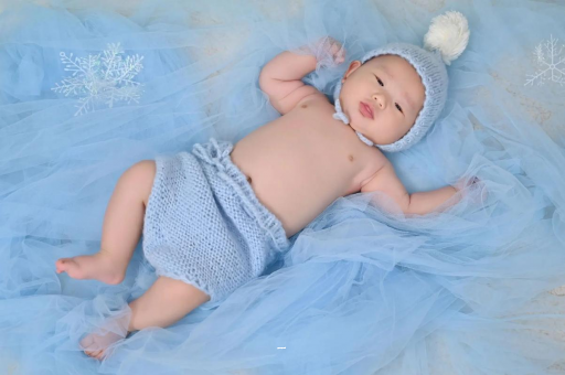 沙洋摸孕妇肚子沾喜气